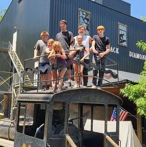 Meet your Posher, Tara